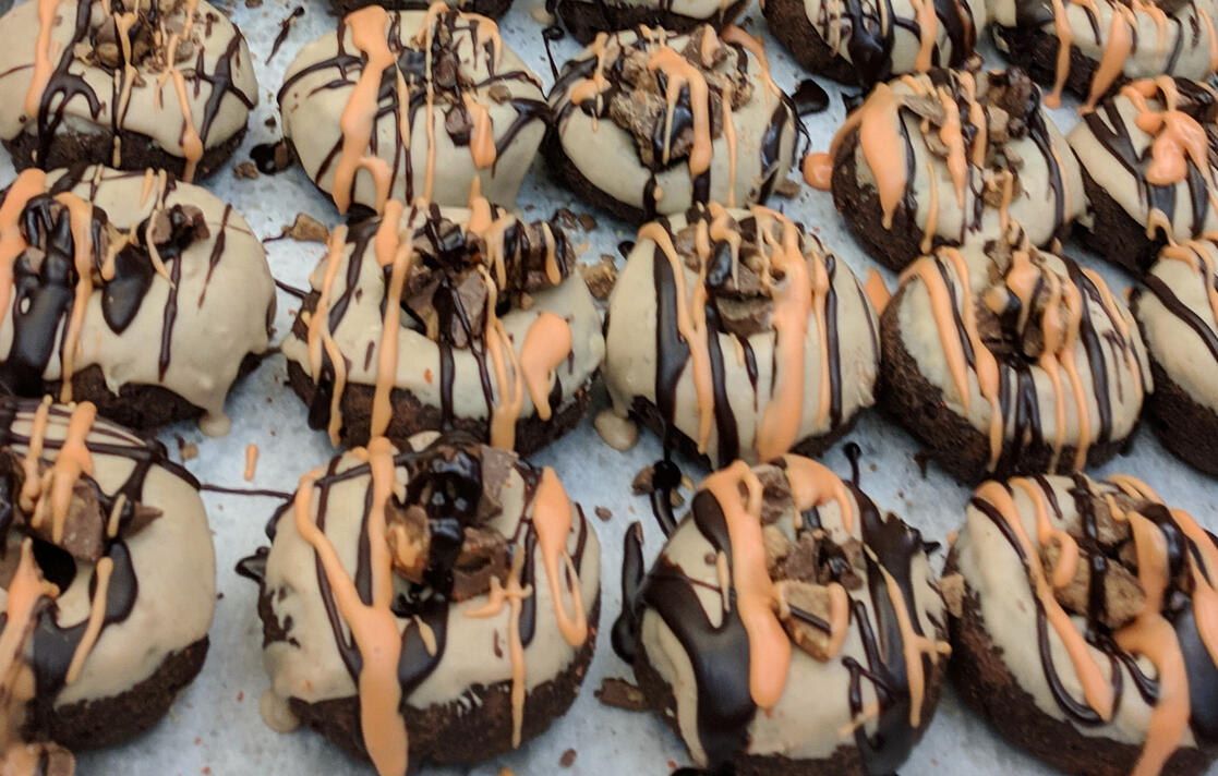 halloween reeses donuts