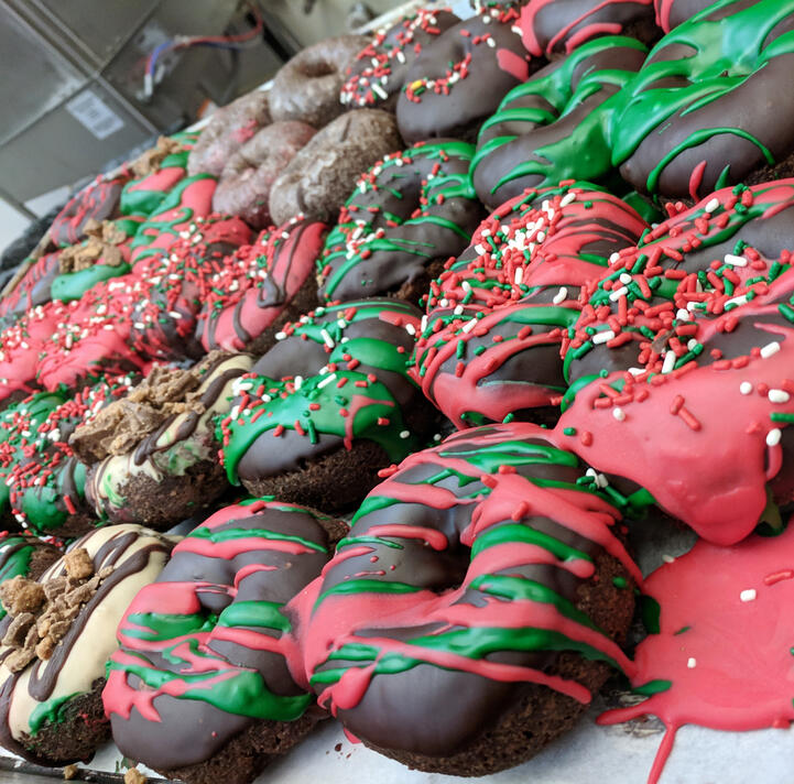more christmas cake donuts