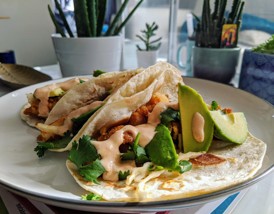 crispy fish tacos with chipotle mayo nd feta